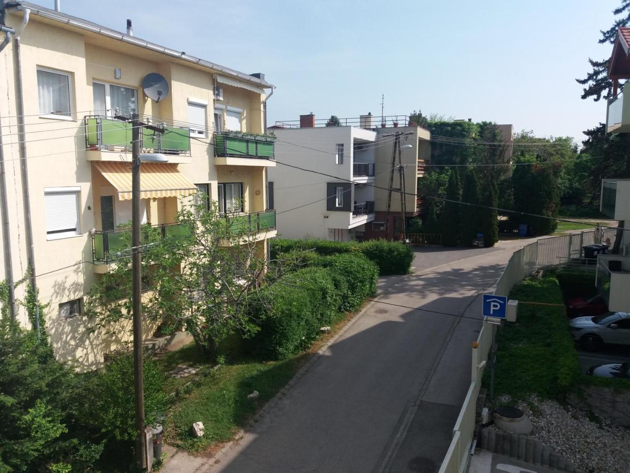 T8 Apartment Balatonfured Exterior photo